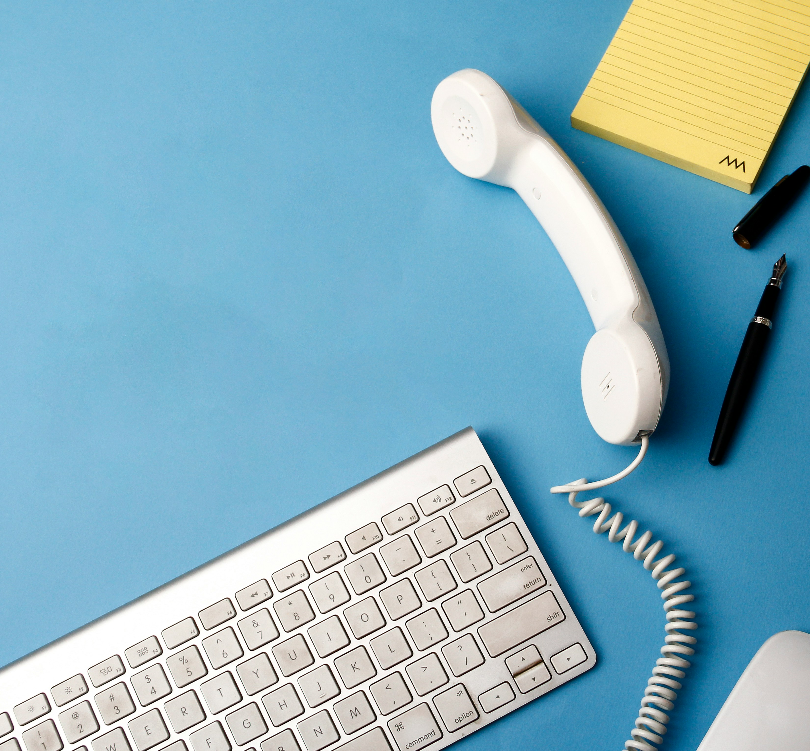 Virtual assistant supporting a business team
